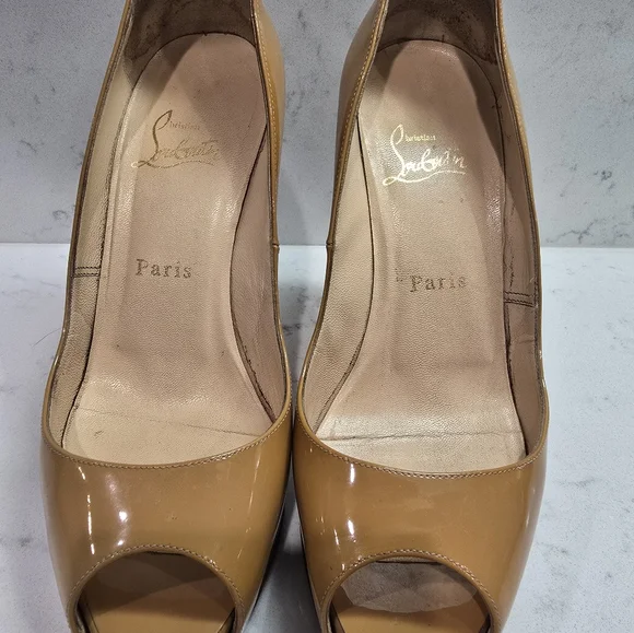 Authentic Christian Louboutin Tan Beige Patent Leather Very Prive Pumps Size 37 - Picture 10 of 11
